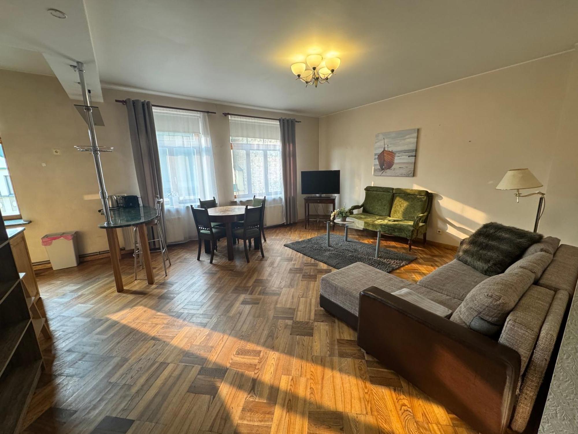 Appartement Quiet Centre Three Apartmet No. 35 *